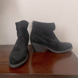NWOT FRYE Women's Leslie Artisan Short Boot 8.5B Black suede